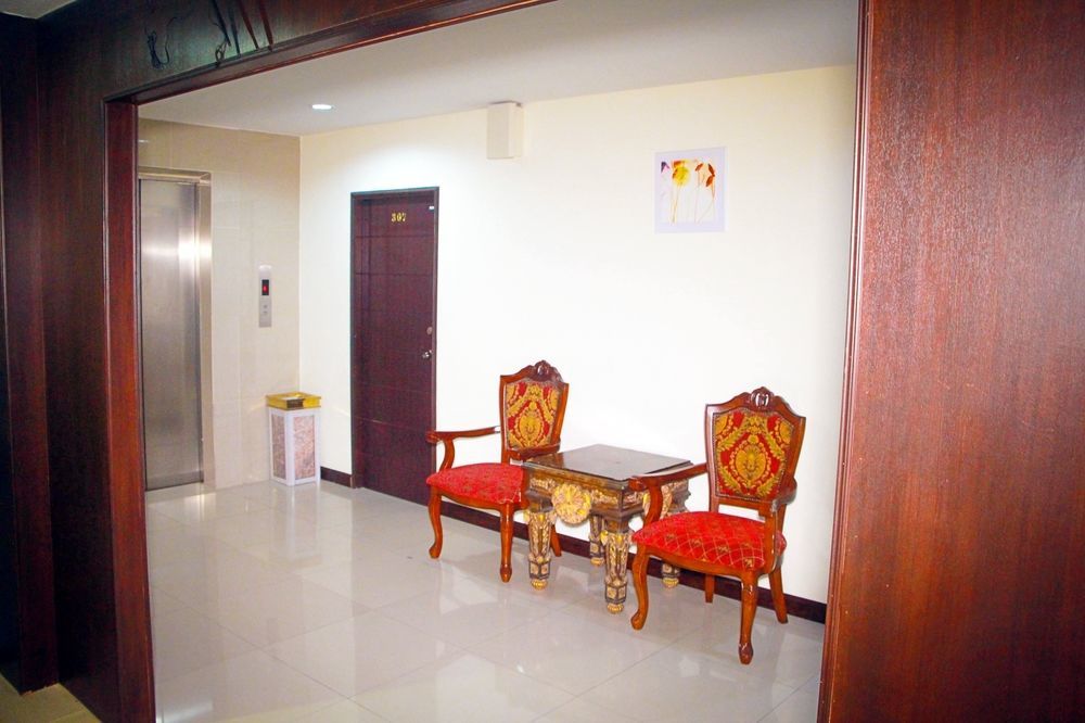 Royal Q & D Suites Pattaya Esterno foto